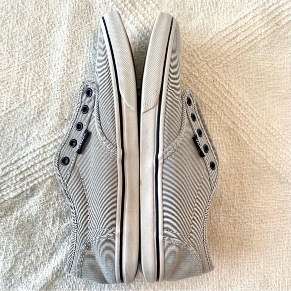 Vans Light Grey Pinstripe Low Top W6 - Picture 7 of 9